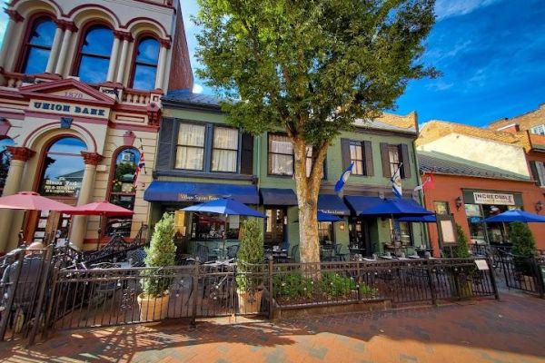 Village Square Restaurant