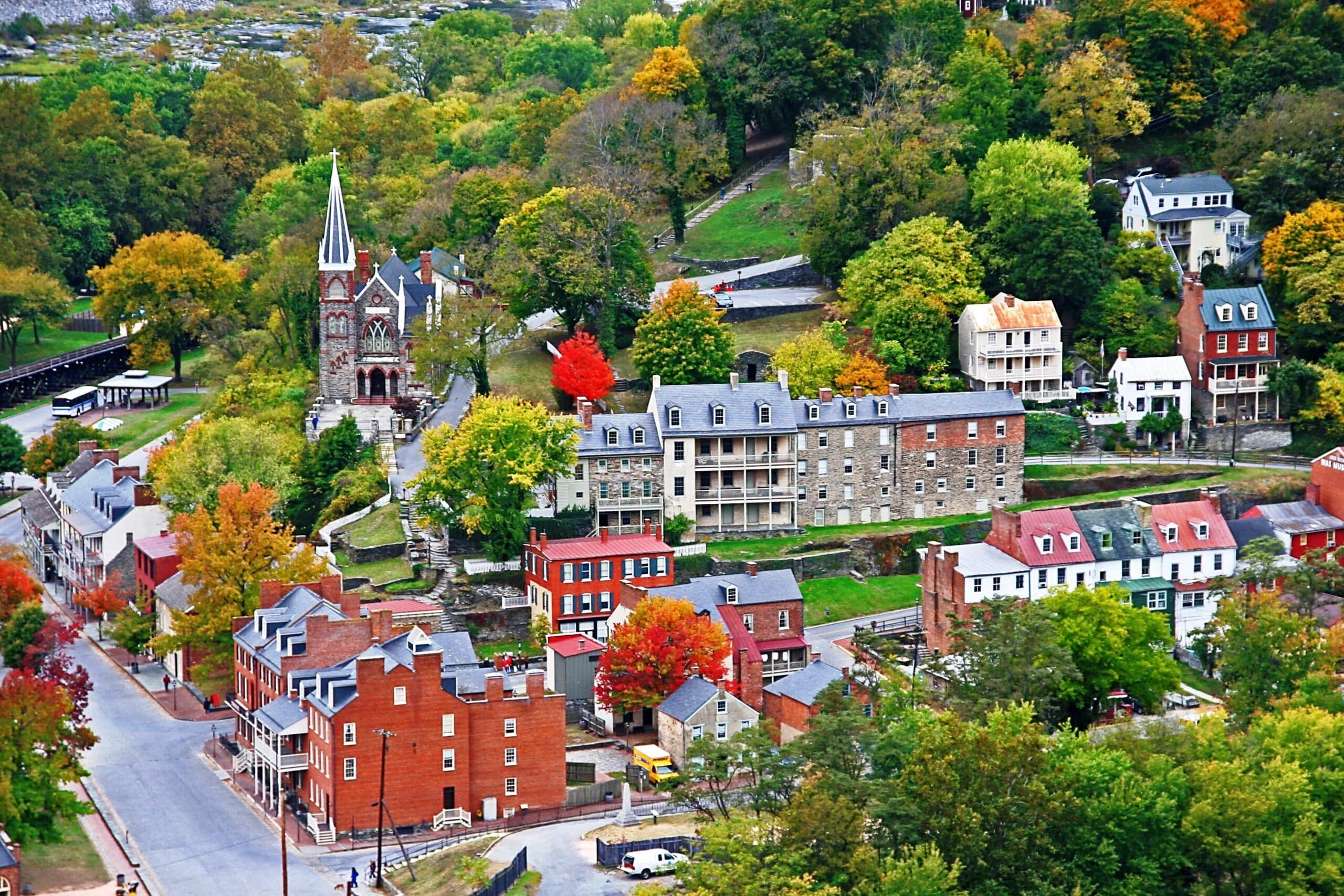Fall in Love in Harpers Ferry: A Romantic Couple’s Getaway Featured Image